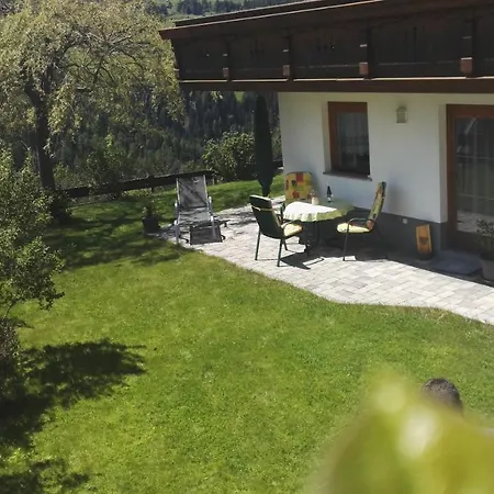 Schultes Evelyn Apartment *