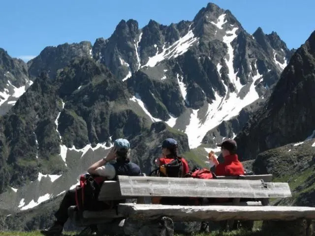 Schultes Evelyn Lejlighed *