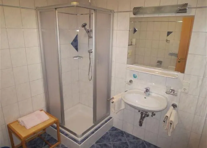 Schultes Evelyn Jerzens