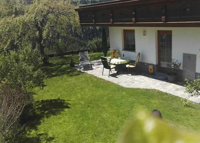 Schultes Evelyn Daire *